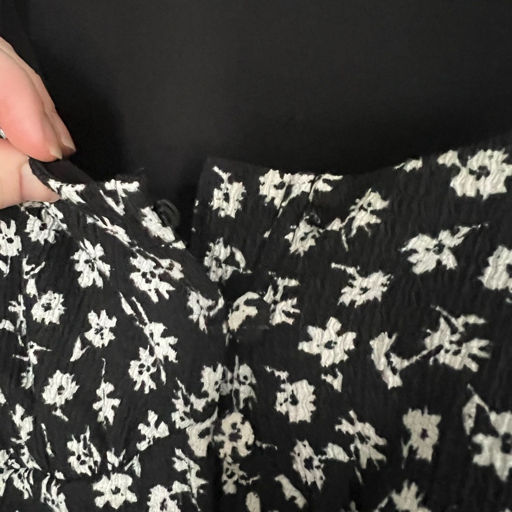 Free People Black and White Floral Crop Top - Picture 7 of 8